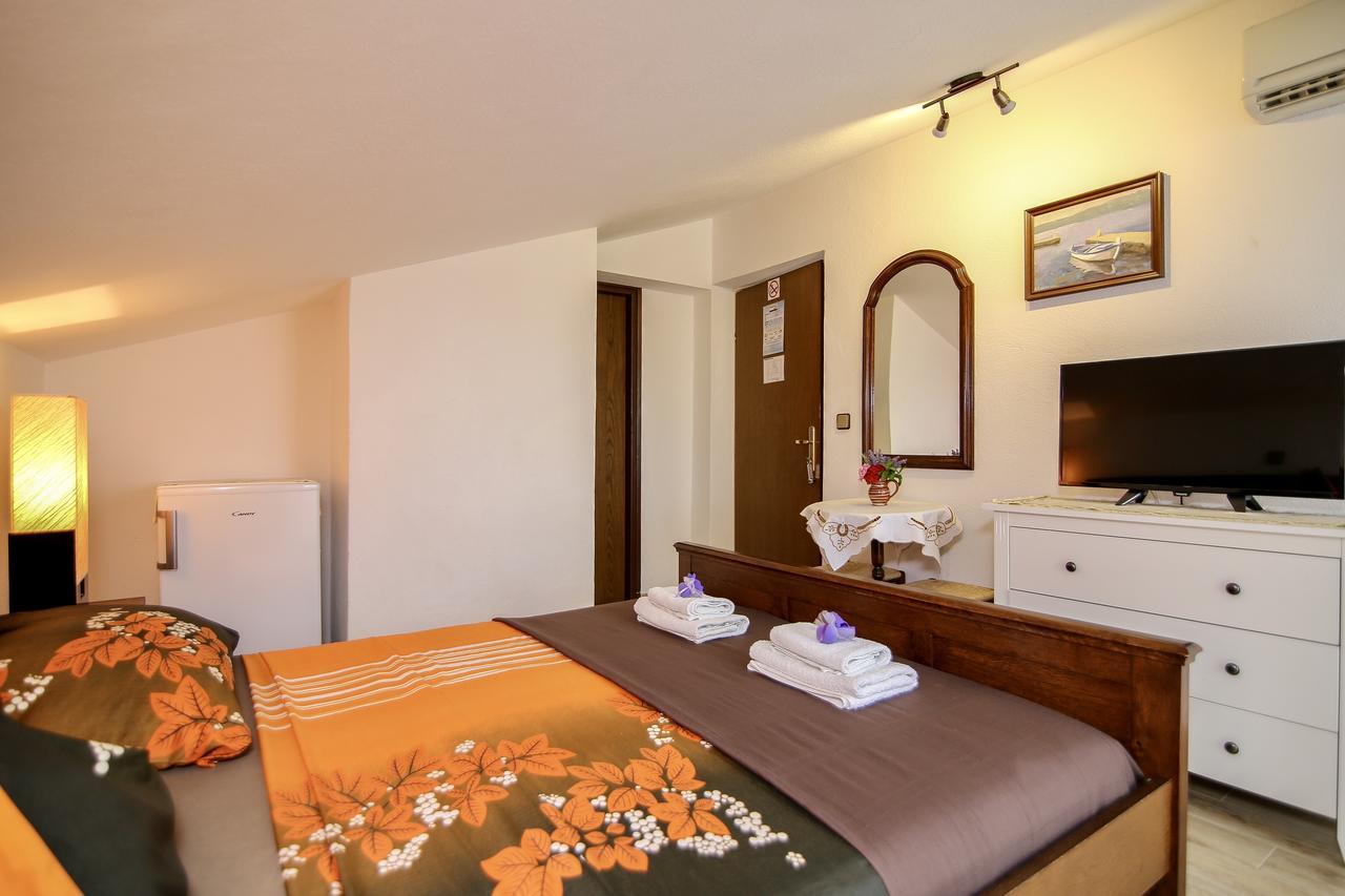 Pansion Adria Hotel สเวติ ฟิลลิปปี ยาคอฟ ภายนอก รูปภาพ