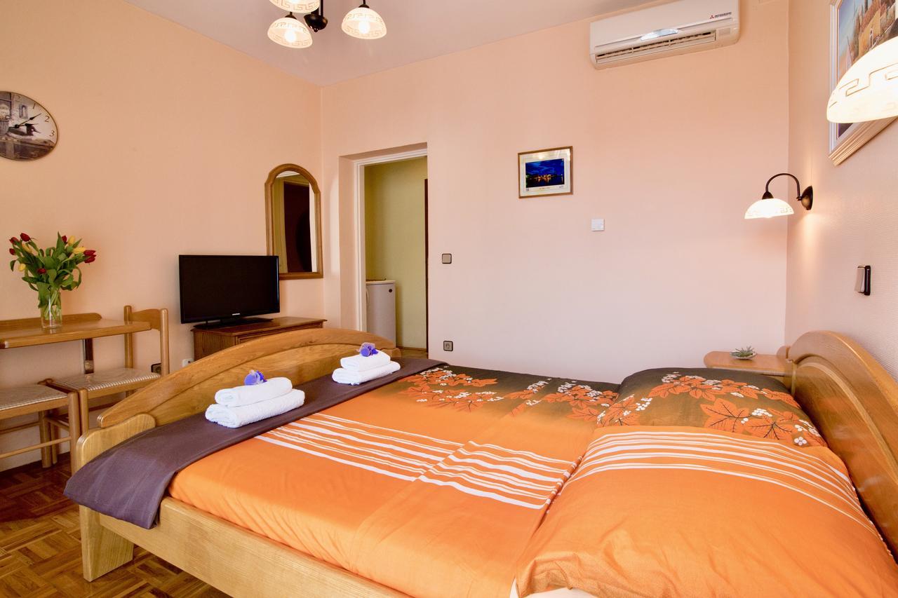 Pansion Adria Hotel สเวติ ฟิลลิปปี ยาคอฟ ภายนอก รูปภาพ