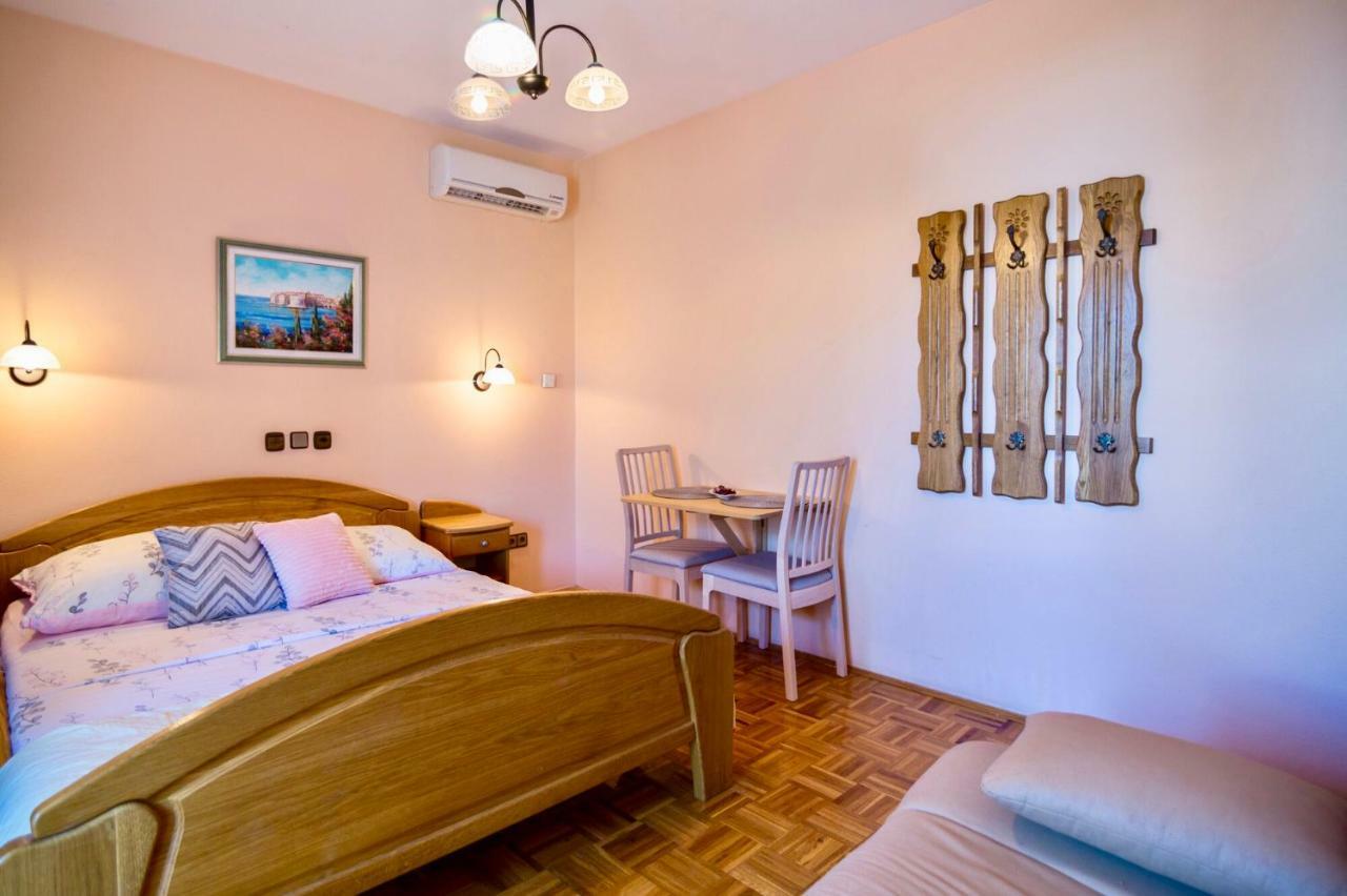 Pansion Adria Hotel สเวติ ฟิลลิปปี ยาคอฟ ภายนอก รูปภาพ